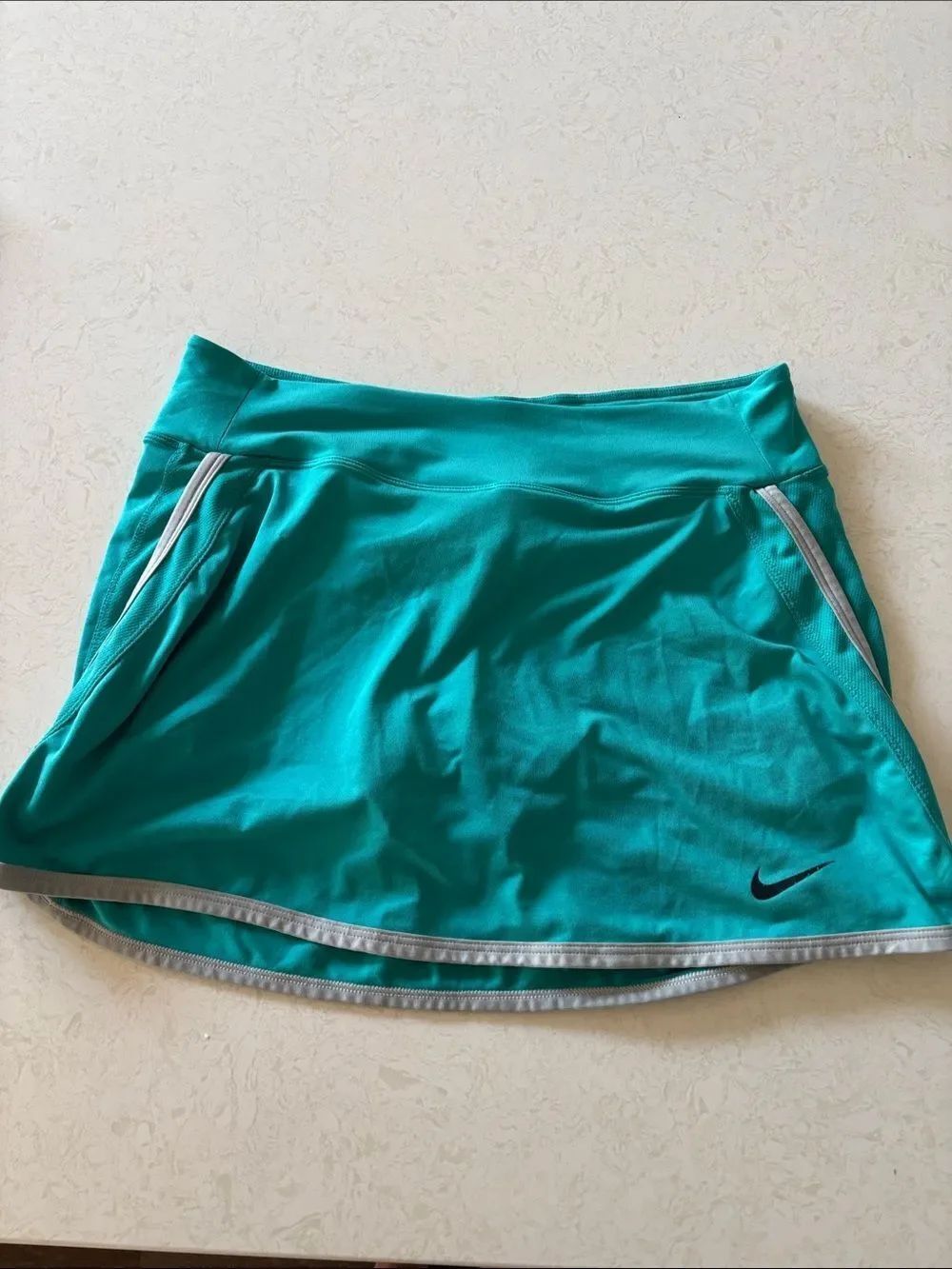 Nike Aqua Athletic Skort with Reflective Trim Sz M